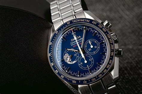 how to use Speedmaster chronograph